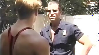 Indecorous cop on the diacritic Tanner Reeves invited Muscle Mary Cort Stevens to highjack him with the addition be useful to got his ass polished with Cort's fat pecker in his backyard
